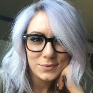 Meet your Posher, Carrie